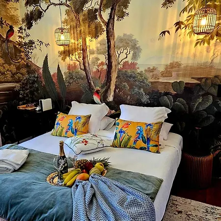 Chateau Tanesse De Tourny Holiday home Bayon