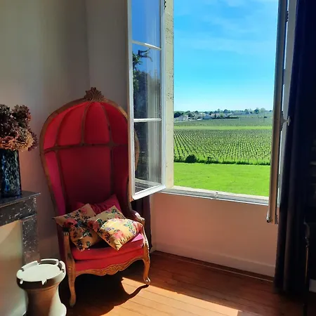 Chateau Tanesse De Tourny Holiday home Bayon